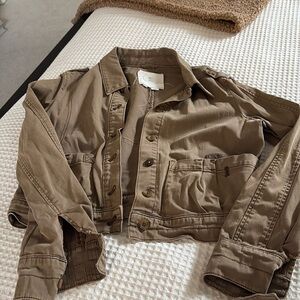 Super cute cropped jacket by Hei Hei